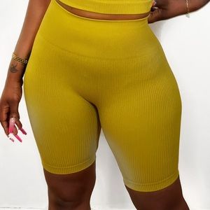 The Raya Ribbed Biker Shorts - Lime Green